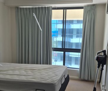 Broadbeach - Photo 2