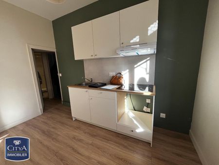 Location Appartement 3 pièces 82m² HONFLEUR 14600 - Photo 2