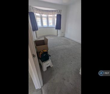 3 bedroom detached house to rent - Photo 6