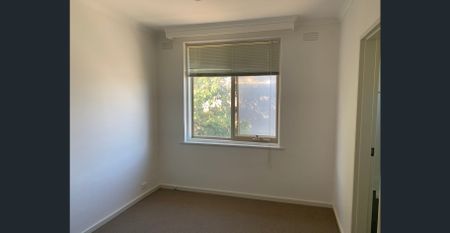 Open: Sat 6th Dec 11:45am - 12:00pm & Thu 11th Dec 11:15am - 11:30am - Photo 2