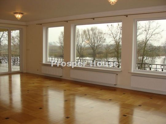 Warszawa, Wilanów, Powsinek - Zdjęcie 1