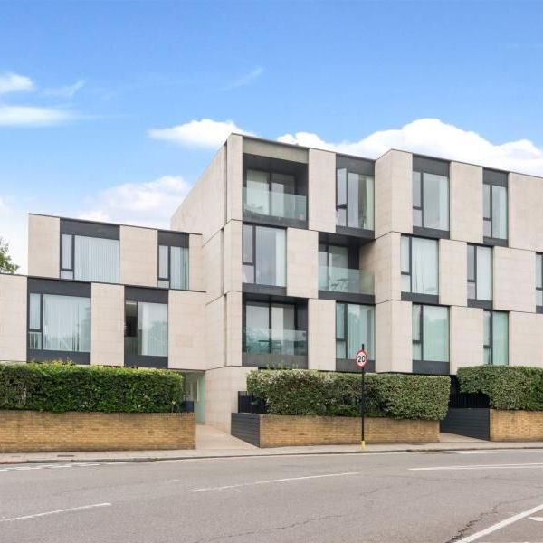 3 Bedroom Flat To Let - Photo 1