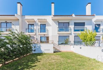 3 Bedroom House with a view, Oeiras Golf Residence, Oeiras
