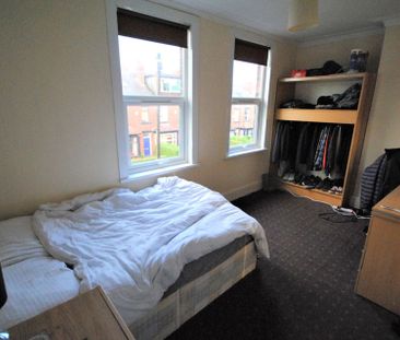 5 Bed - 31 Stanmore Street, Headingley, Leeds - LS4 2RS - Student - Photo 1