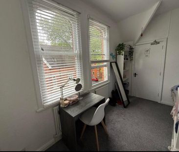 1 bedroom property to rent - Photo 4