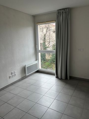 Location Appartement 1 pièce 18m² MARSEILLE 9ème - Photo 5