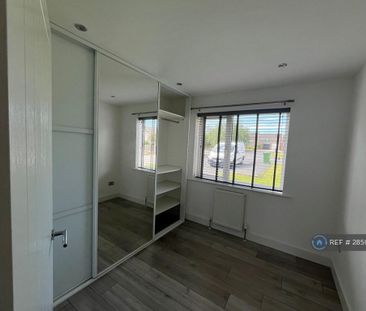 2 bedroom bungalow to rent - Photo 1