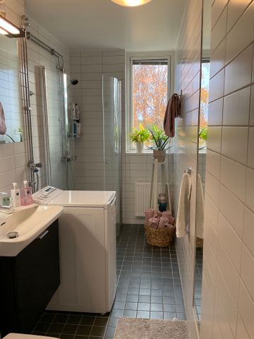 Rubingatan, Västra Frölunda - Photo 2