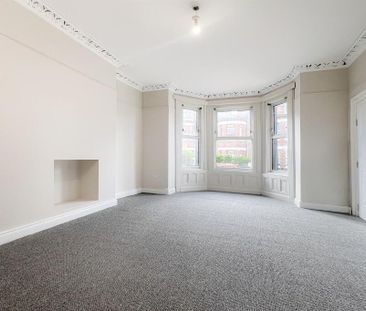 8 Chichester Avenue, Belfast, BT15 5EH - Photo 3