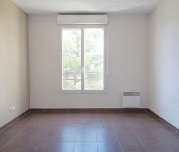 Location Appartement 2 pièces 43m² LA SEYNE SUR MER 83500 - Photo 1