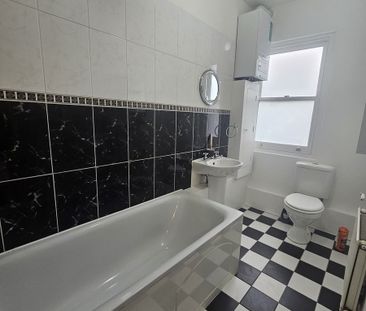 Marlborough Road, London, N19 - Photo 6