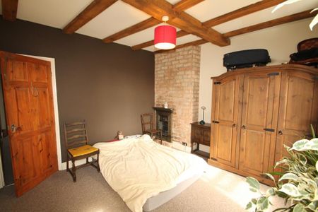 2 bedroom terraced house to rent - Photo 3