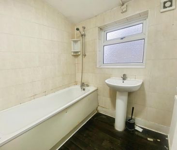 3 bedroom terraced house to rent - Photo 6