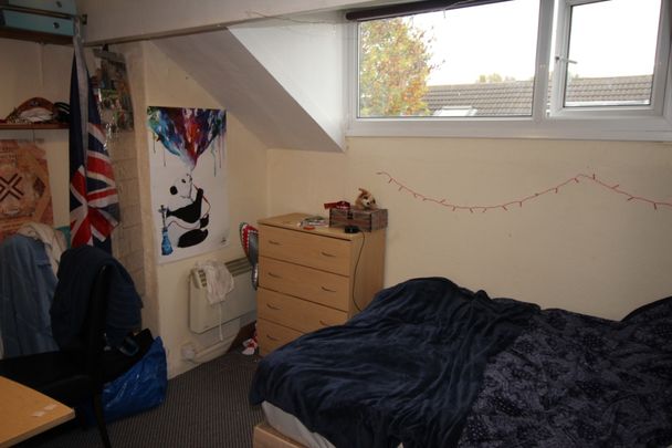 3 Bed - 15 Beamsley Grove, Hyde Park, Leeds - LS6 1LA - Student - Photo 1