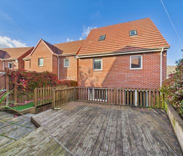 4 bedroom detached house to rent - Photo 3