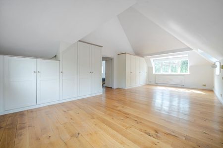 6 bedroom detached house to rent - Photo 4