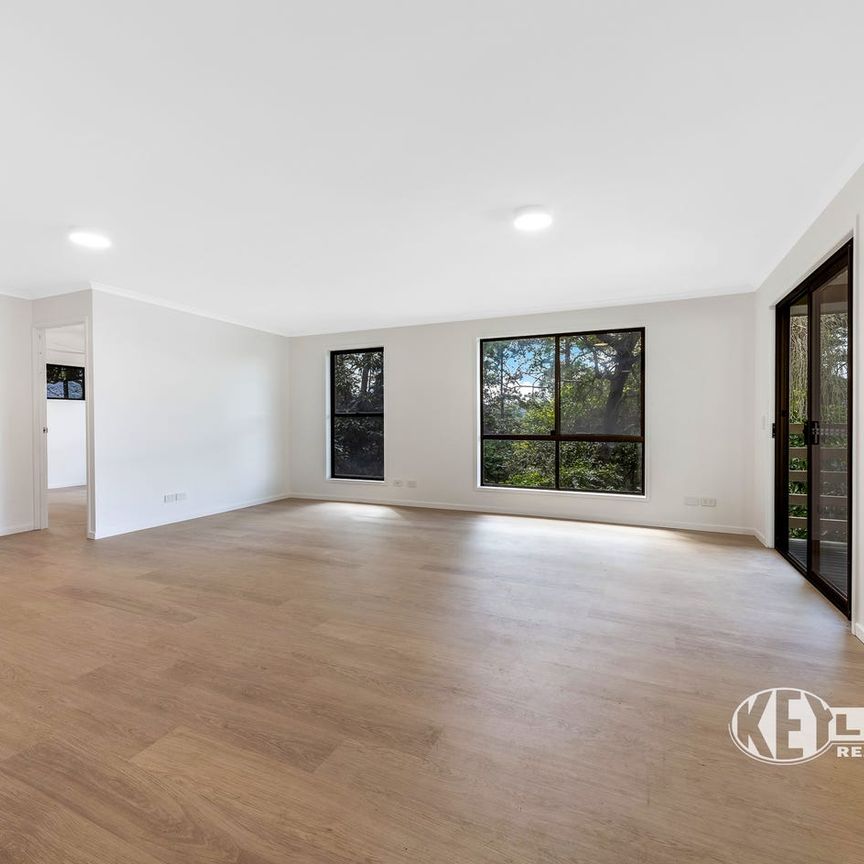 Home in the Treetops! - Photo 1