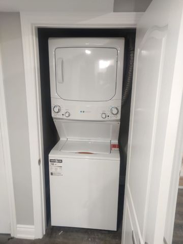 For Lease - 954 Preston Manor Drive Unit# Bsmt, Mississauga, Ontario - Photo 2