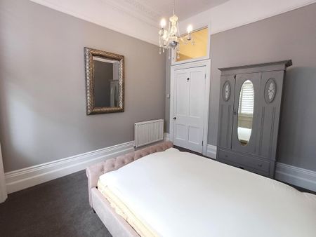 2 bedroom ground floor flat to rent - Photo 5