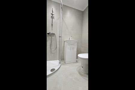 1 Bed Flat, Camden Road, NW1 - Photo 3