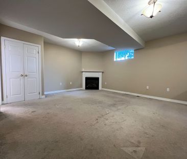 For Lease - 209 Dunsmore Lane Unit# Lower, Barrie, Ontario - Photo 4