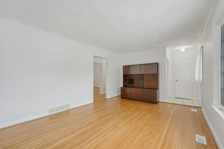 For Lease - 18 Gower Court, Halton Hills, Ontario - Photo 4