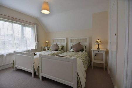 4 bedroom detached house to rent - Photo 5