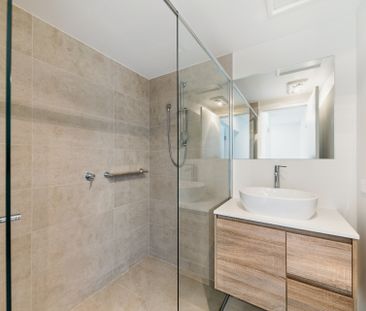 Three Bedroom Townhouse In Coombs - Photo 6