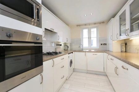 Room in a Shared Flat, Chiswick, W4 - Photo 3