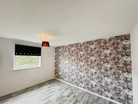 3 bedroom end of terrace to rent Exhall Close, Redditch B98 - Photo 3