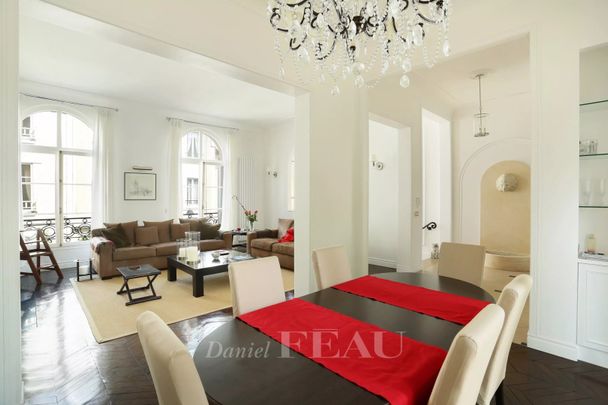 Maison • La Plaine des Sablons - Photo 1