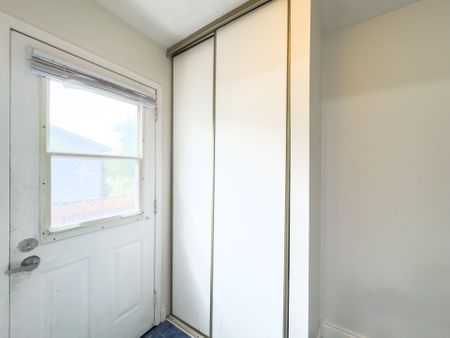 For Lease - 222 Castlefrank Road Unit# Upper, Kanata, Ontario - Photo 3