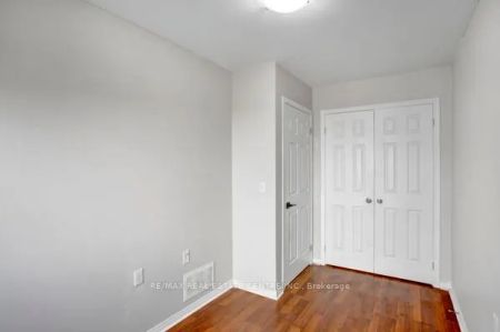 58 Avenue Street #Upper - Photo 5