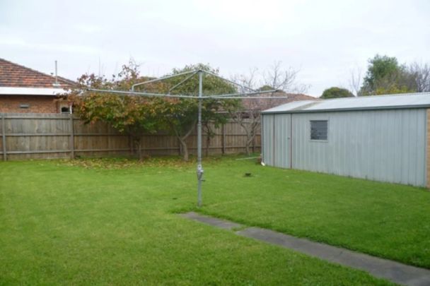 Well Looked after and located in a highly coveted area! - Photo 1