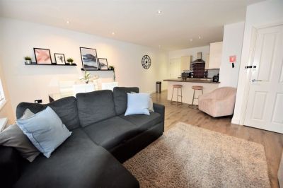 2 bedroom Flat in St Pauls Street, Leeds - Photo 4
