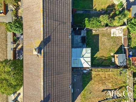 3 bedroom terraced house to rent - Photo 5