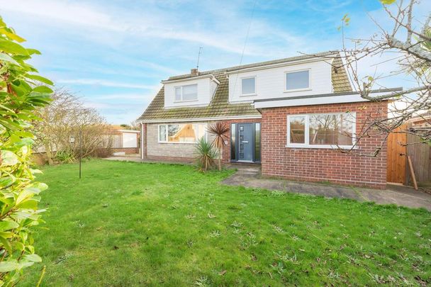 4 bedroom detached house to rent - Photo 1