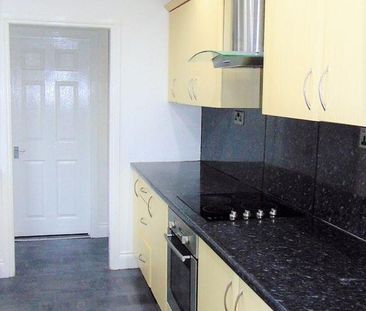 2 bedroom property to rent - Photo 4