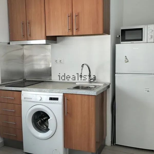 Alquiler de estudio en Calle Sancti Espíritu, 35 - Photo 1