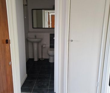 One bedroom flat to let in Croydon - Photo 2