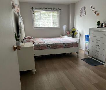 For Lease - 147 Bruce Beer Drive, Brampton, Ontario - Photo 5