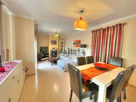 Alquiler de chalet adosado en Almayate Bajo - Photo 2