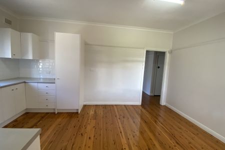 11 Brett Street, Georgetown NSW 2298 - Photo 5