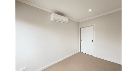 BRAND NEW !!!! Modern Family Home in a Peaceful Cranbourne East Location - Photo 3