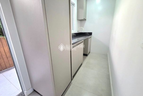 Casa com 4 quartos e 289m² para alugar em Centro, Florianópolis. - Foto 1