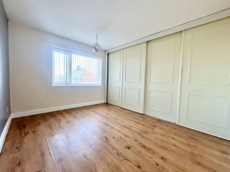 1 bedroom Flat To Let - Photo 5