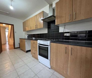 Manchester Road, Swindon, SN1 - Photo 1