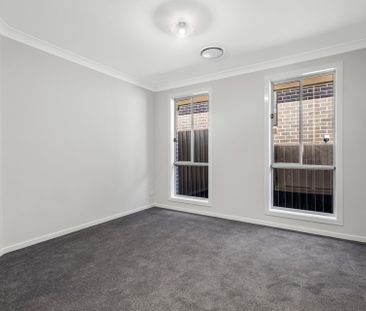 Family Friendly Living! - Photo 1