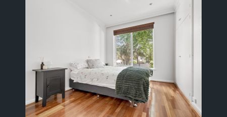 Boutique Living by the Beach - Photo 4