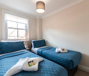 2 bedroom end of terrace house to rent - Photo 5